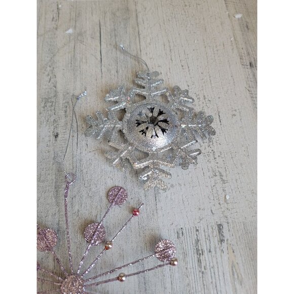 Glitter pink silver snowflake ornament Xmas set - Picture 4 of 8